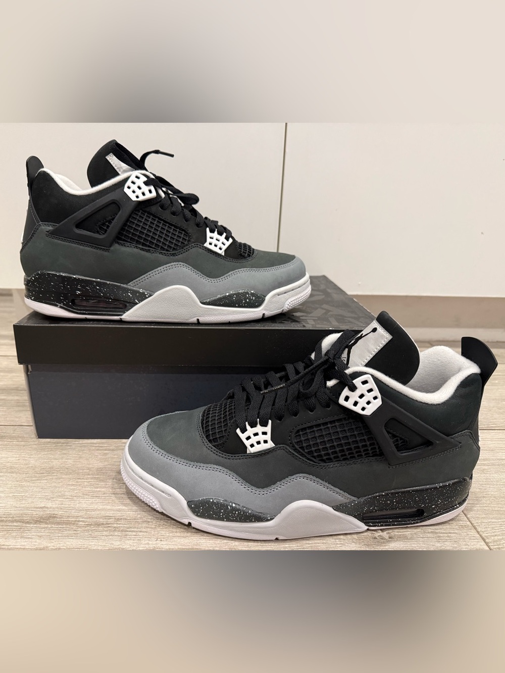 2024 Jordan 4 Retro Fear FQ8138-002 Black White Anthracite Pure Platinum Sz 12